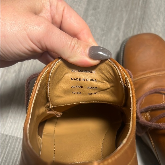 Classic 10.5 Brown Leather Men's Dress Shoes - Picture 7 of 7